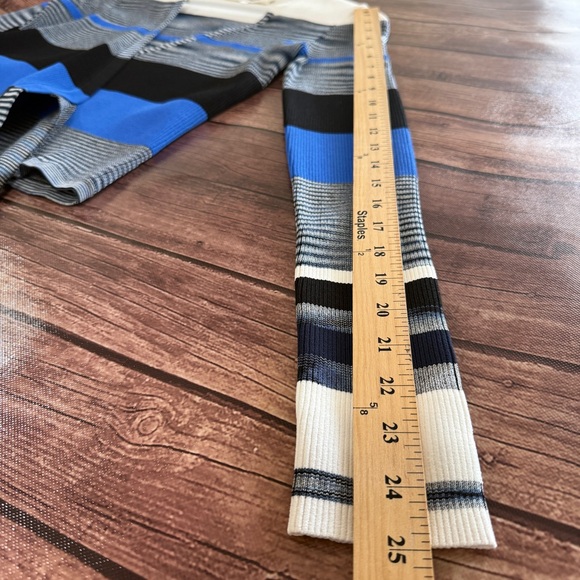 Diane Von Furstenberg Women’s ribbed wrap top‎ Striped Size S Long Sleeve - Picture 7 of 11